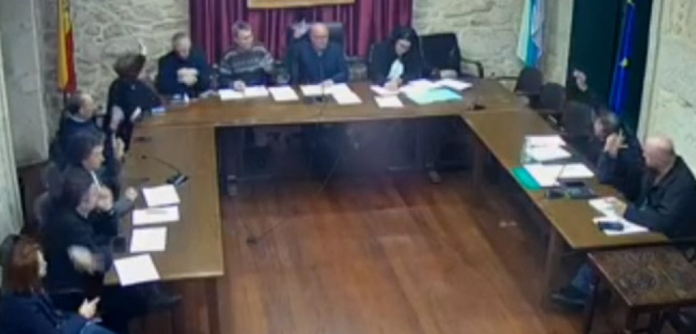 Aprobados el convenio colectivo y los reglamentos de teletrabajo y segunda actividad del Concello de Rianxo