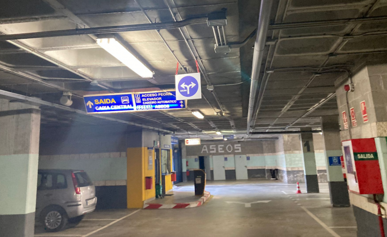 Ribeira da un nuevo paso de cara a la municipalización del parking del Centenario