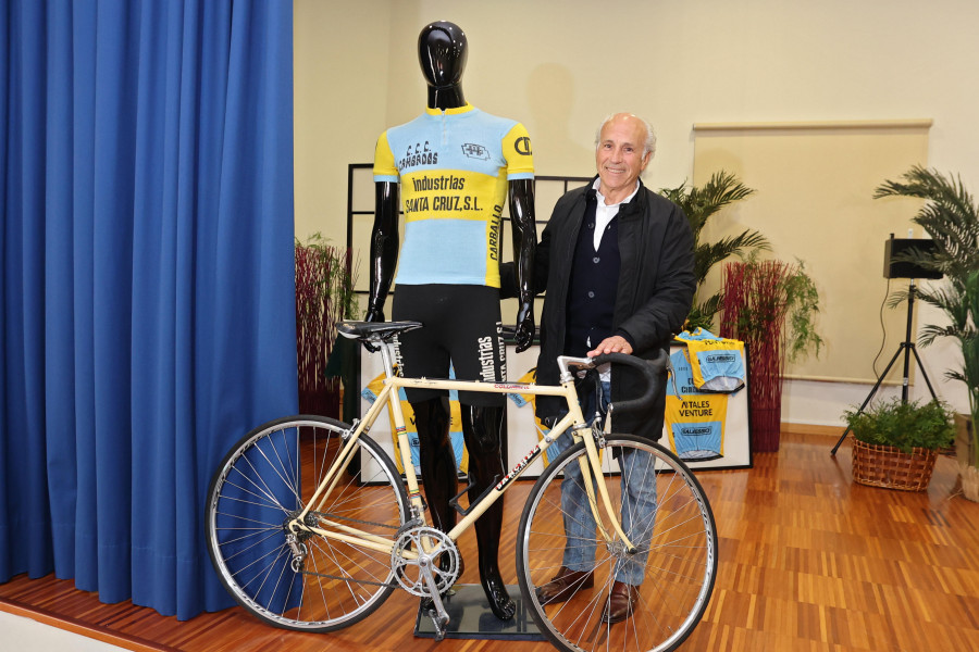 Emotivo tributo a medio siglo de ciclismo en Cambados