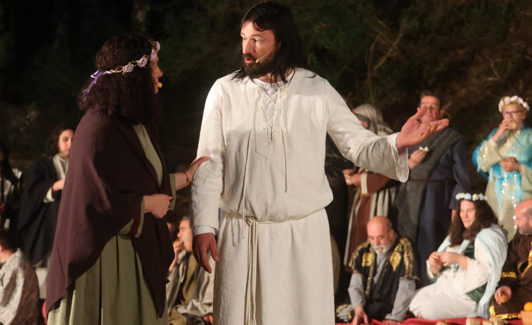 Domingo de Ramos multitudinario y con estreno de las bodas de Caná en Paradela