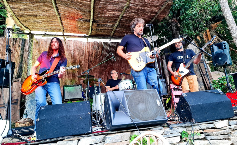 El grupo Vagos presenta su nuevo disco este viernes en la rúa dos viños de Portonovo