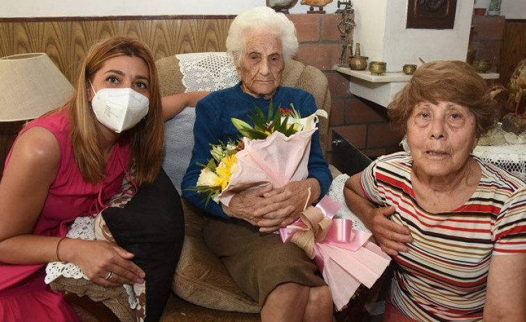 Muere a los 107 años la abuela de Ribeira, Consuelo Mariño Folgar