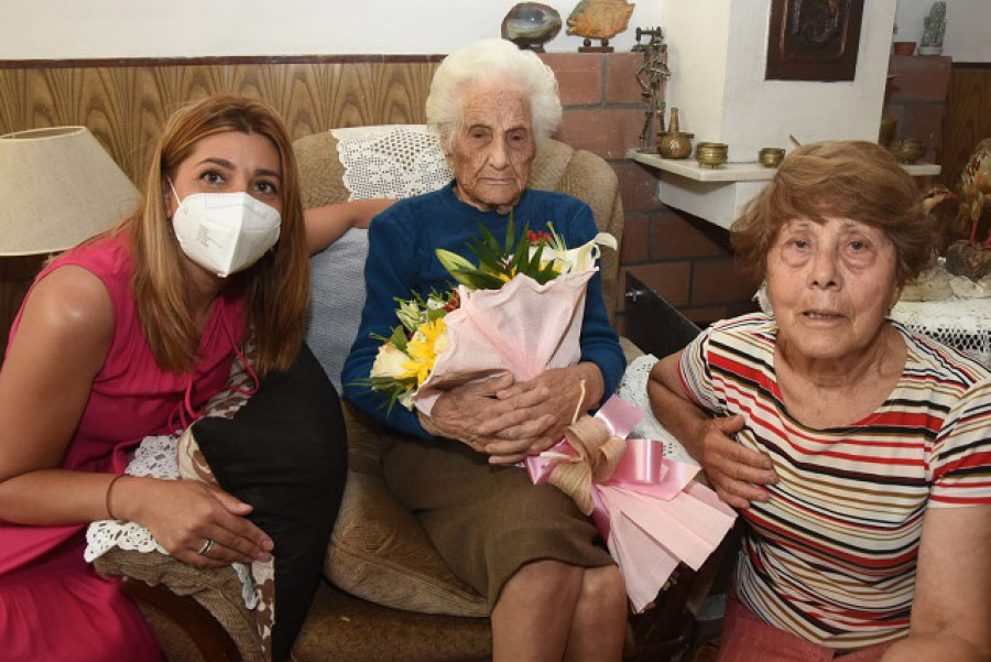 Muere a los 107 años la abuela de Ribeira, Consuelo Mariño Folgar