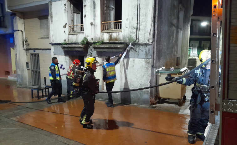 Reclaman agilizar los trámites para comprar y demoler la narcocasa de Romero Ortiz que sufrió un incendio