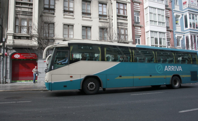 El sector del transporte de viajeros, en huelga los días 27 y 28 de abril en Galicia