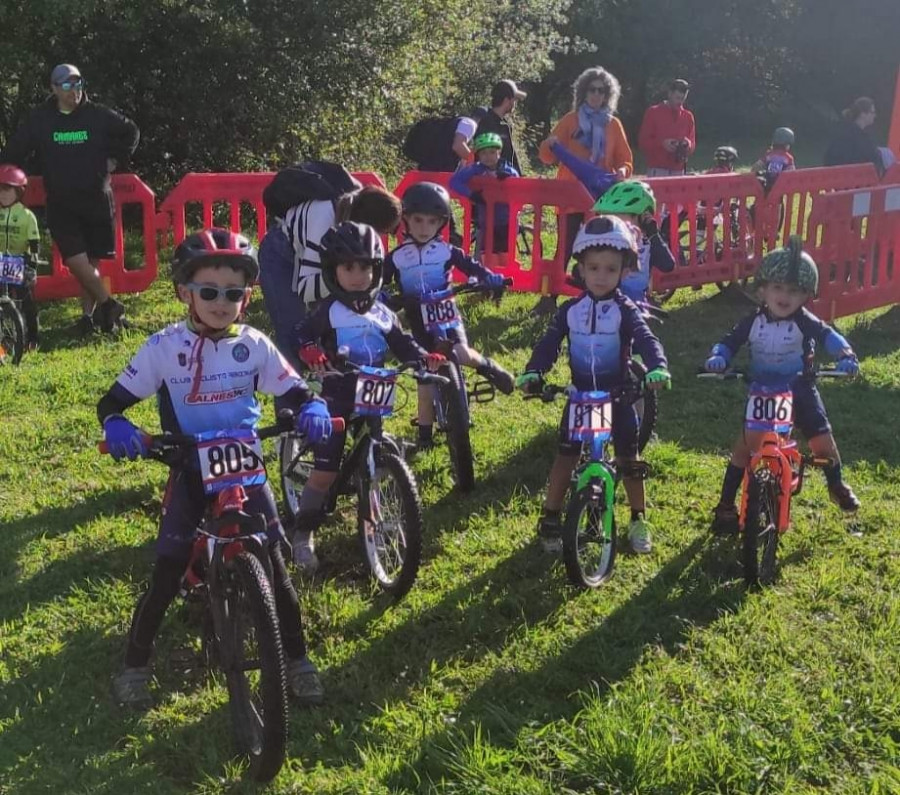El CC Ribadumia estrenó su licencia nacional en la Copa de España XCM Jamón Bike