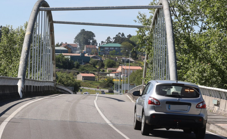Cede el puente nuevo de Pontearnelas y lo clausuran por seguridad