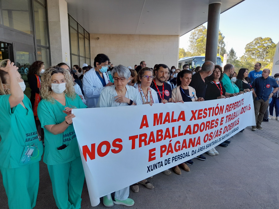 Reprochan la falta de contratos atractivos para animar a seguir o acceder al hospital comarcal
