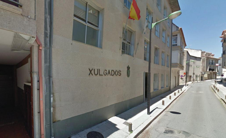 El juzgado deja en libertad al joven que intentó atropellar a otro en Sanxenxo