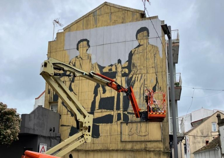 La imagen de dos reconocidas vecinas de O Grove acabará con el feismo de un edificio en la calle Alexandre Bóveda