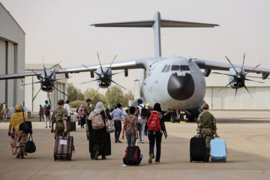 Turquía confirma el tiroteo en Sudán a un avión militar en misión de evacuación