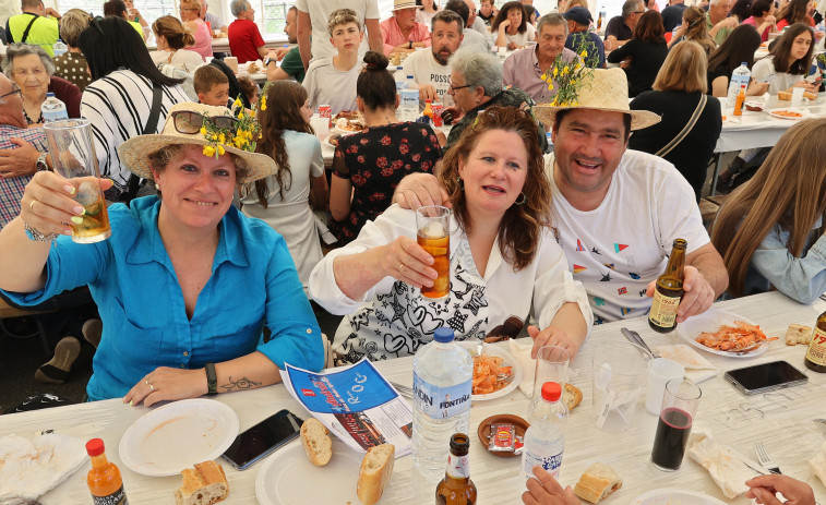 Primero de mayo en Vilanova: De andaina hasta Lobeira y comida en András