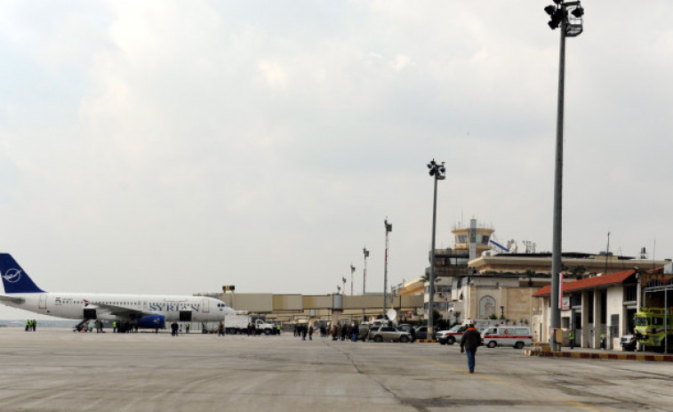 El Aeropuerto de Alepo, cerrado tras un mortal ataque israelí, dice Siria