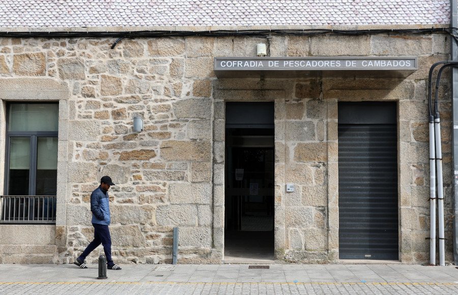 La mayoría del patrón en el Cabildo de Cambados tumba la petición de cese de los críticos