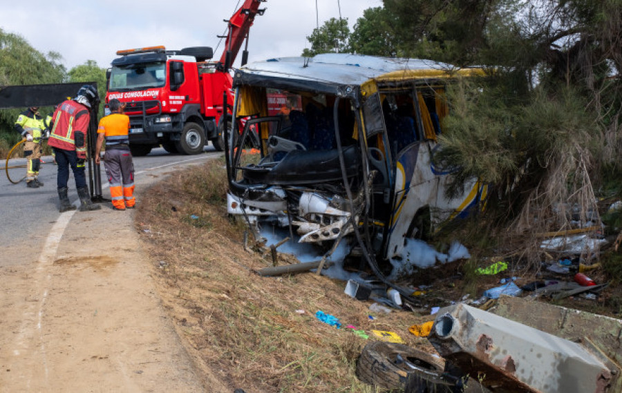 Ocho heridos en el accidente de autobús de Huelva siguen ingresados