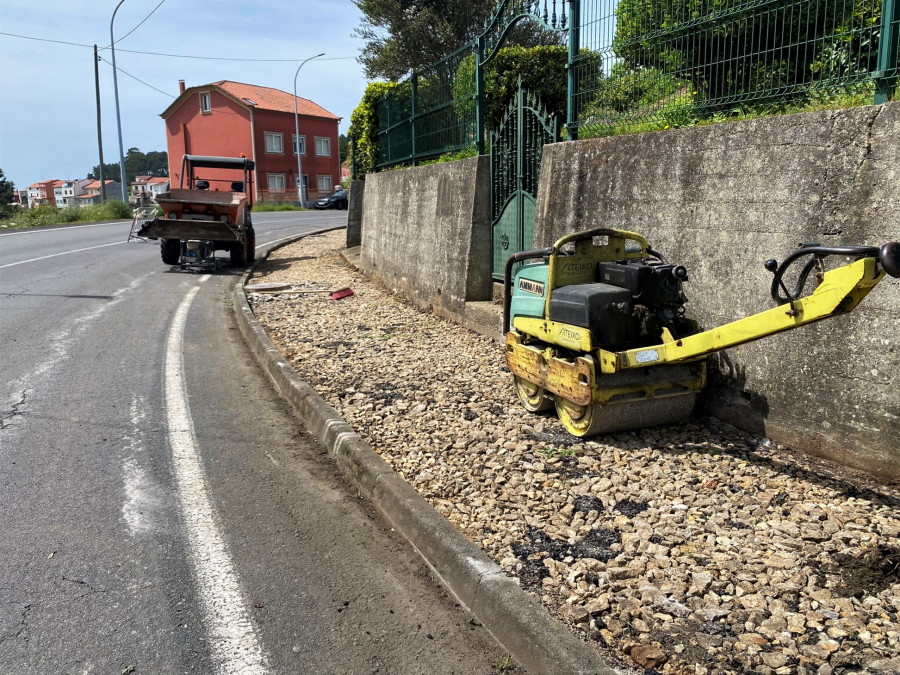 El Concello de Boiro inicia las obras para dotar de aceras Ponte Goiáns