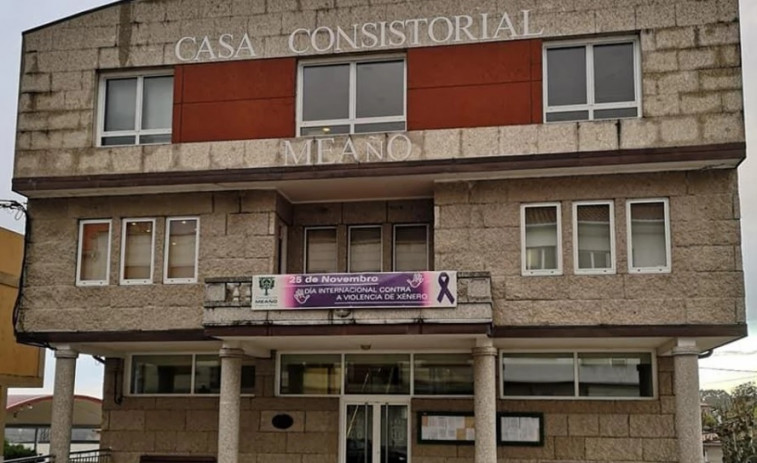 Meaño suspende la actividad y requiere documentación a una empresa de pavimentación en A Pedreira