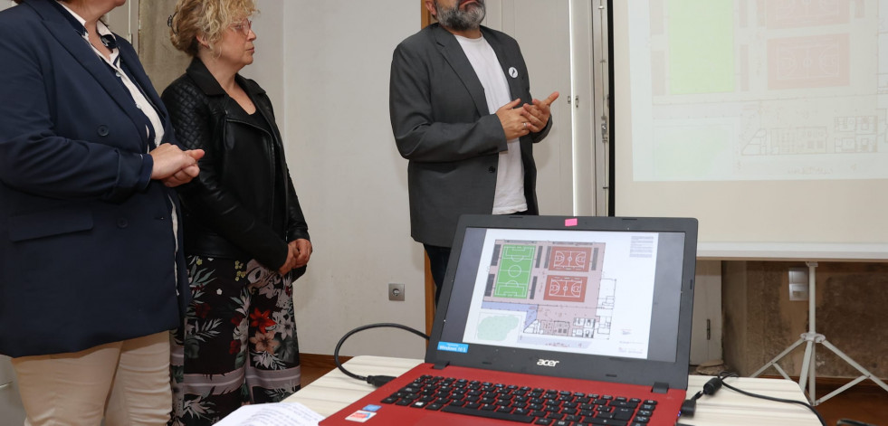 Fajardo apuesta por destinar Fexdega solo al deporte con un campo de fútbol 7 de hierba artificial interior