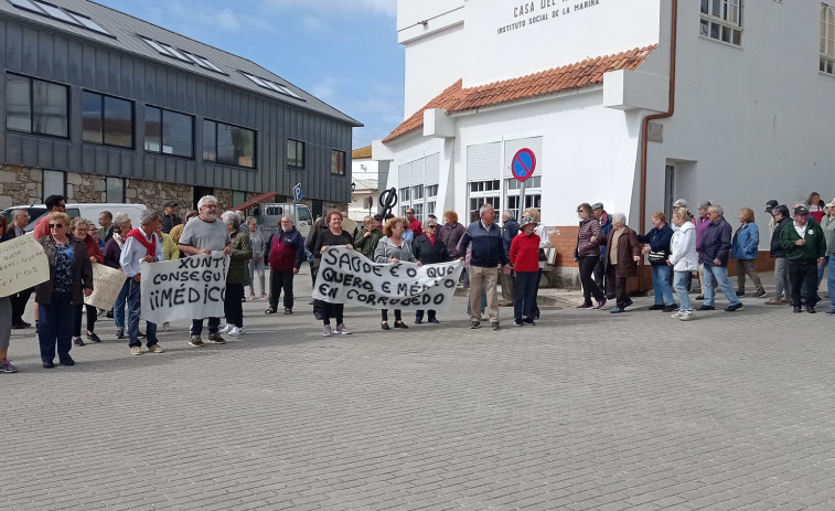 La Xunta defiende que Ribeira contará con dos nuevos médicos que podrán prestar servicio en el consultorio de Corrubedo