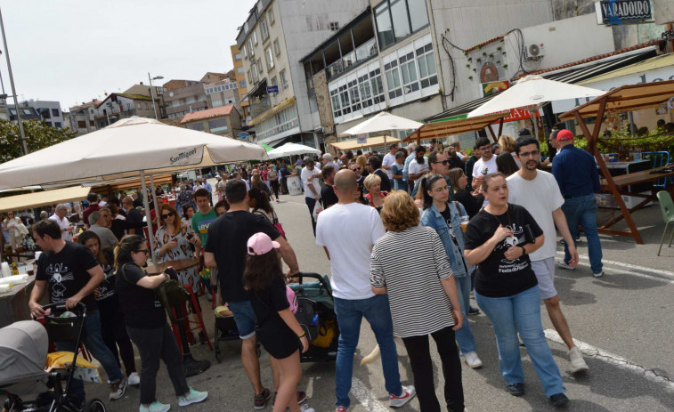 Más de 6.000 personas visitaron Portonovo y la Festa da Raia con un exitoso formato en los bares