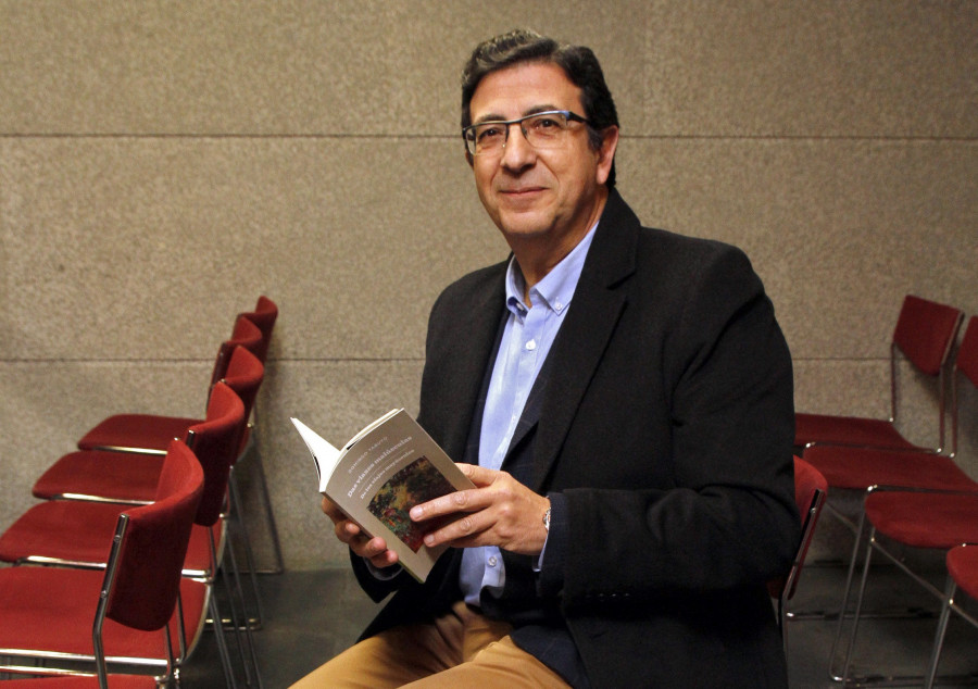 Cambados concede el XIX Premio Ramón Cabanillas al escritor, profesor y político Domingo Tabuyo