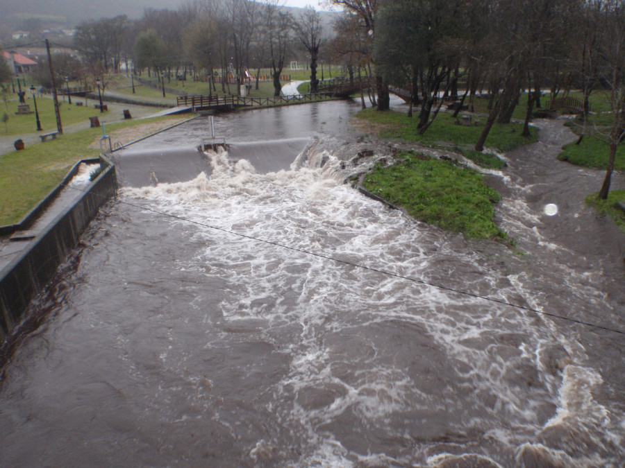 La Xunta adjudica por 210.000 euros las obras para minimizar las inundaciones del río Valga