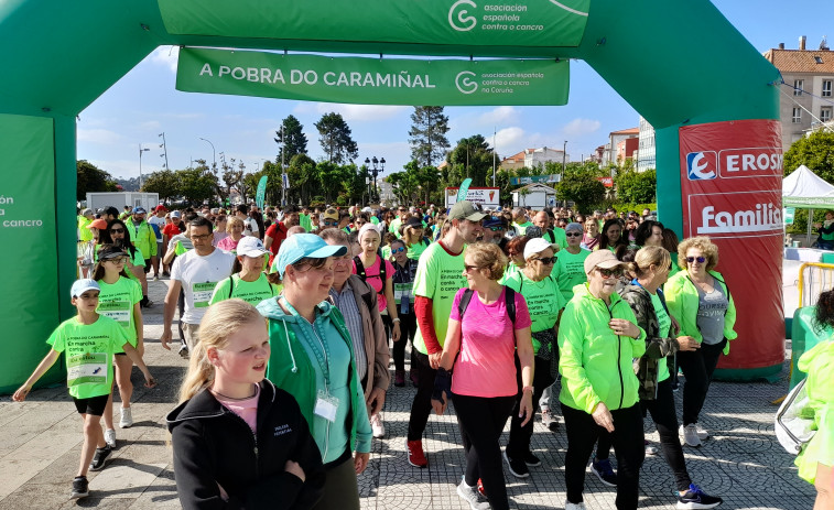 Recaudados más de 6.000 euros para la investigación contra el cáncer en una caminata en A Pobra