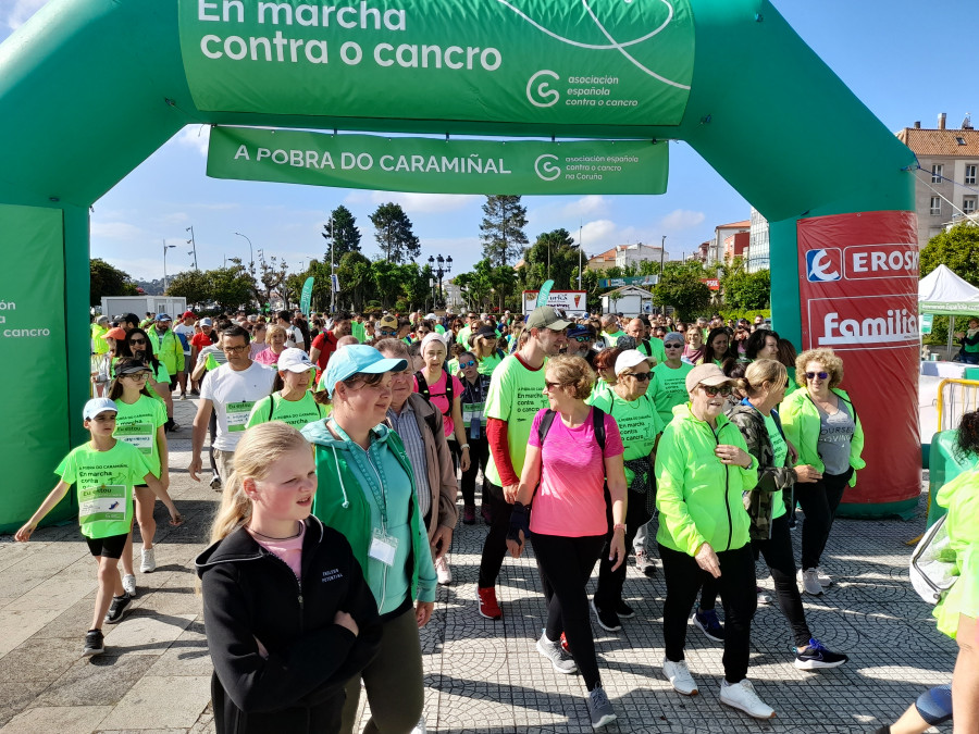 Recaudados más de 6.000 euros para la investigación contra el cáncer en una caminata en A Pobra