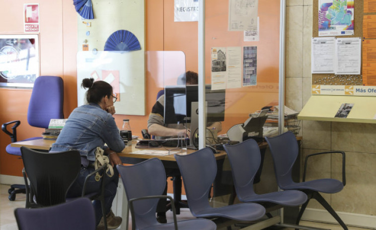 Dieciocho personas ingresan en la Seguridad Social en Galicia por cada 100 en edad de abandonar el mercado laboral