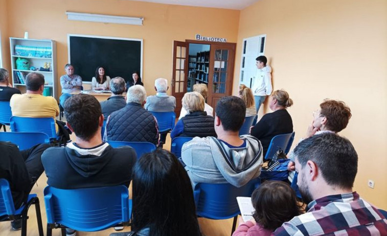 O PP de Cambados leva as súas propostas a Oubiña ante 