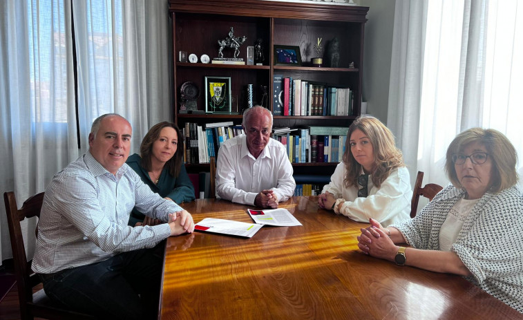 Bronca entre PP y PSOE en una comparecencia en la que Durán pide la dimisión de Vales por tener 