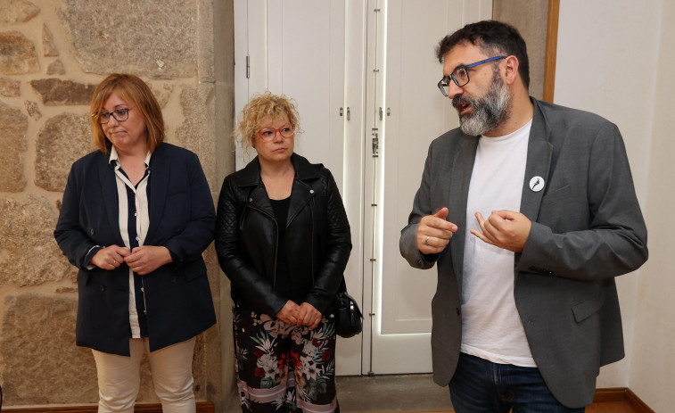 Esquerda Unida dice que eliminará los contratos a dedo