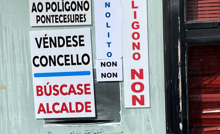 El alcalde de Cesures acude a la Guardia Civil para denunciar unas pegatinas contra el polígono