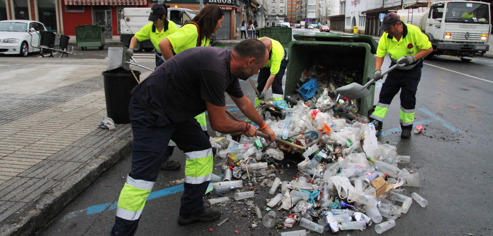Urbaser contratará a quince personas más para reforzar la recogida de basura