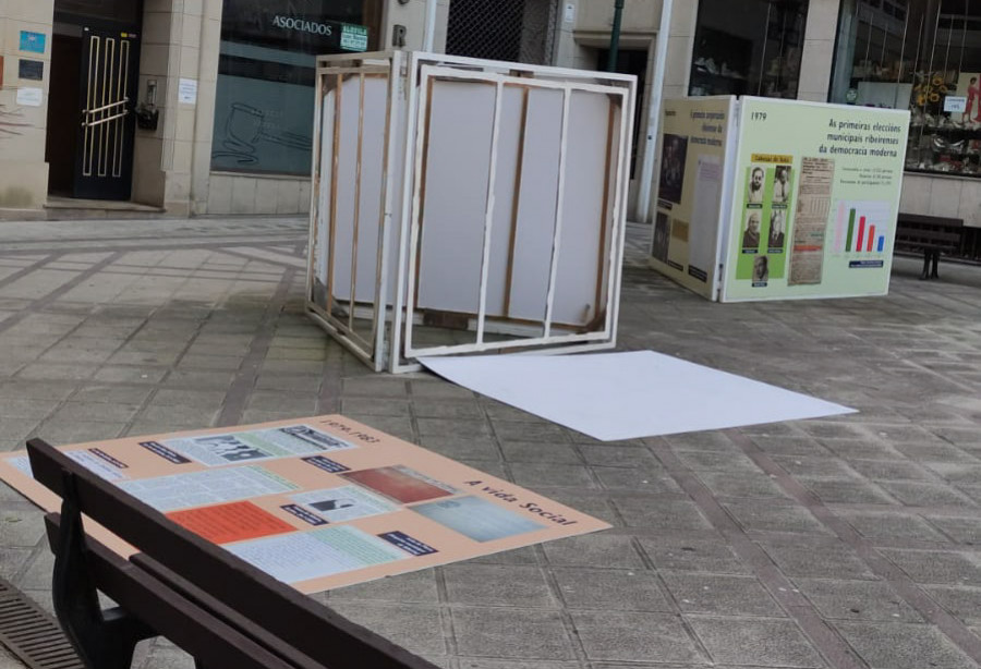 El candidato del PSOE a la Alcaldía de Ribeira denuncia el "deficiente" estado de la exposición de la Praza Pablo Neruda