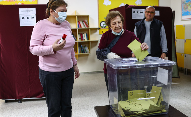 La oposición denuncia irregularidades en la segunda vuelta electoral en Turquía