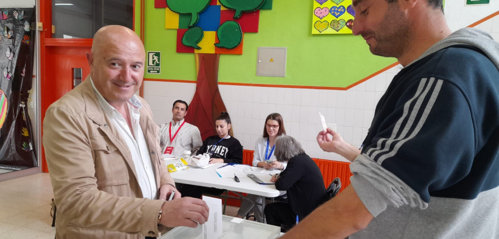 Manolo Durán gana las elecciones frente a Nós Pobra, que pierde apoyos