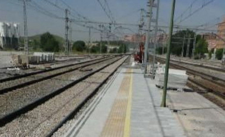Hospitalizados dos menores tras electrocutarse con el cable de la catenaria de un tren