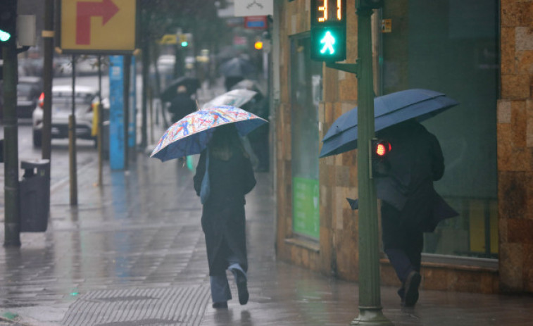 La alerta amarilla por lluvias fuertes se mantiene para la tarde de este jueves en A Coruña, Pontevedra y sur de Ourense