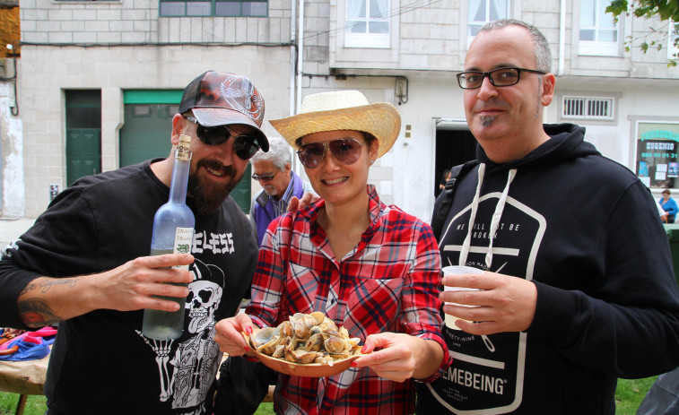 Carlos Blanco dará el pregón en la Festa da Ameixa, que innova con una gran paella gigante