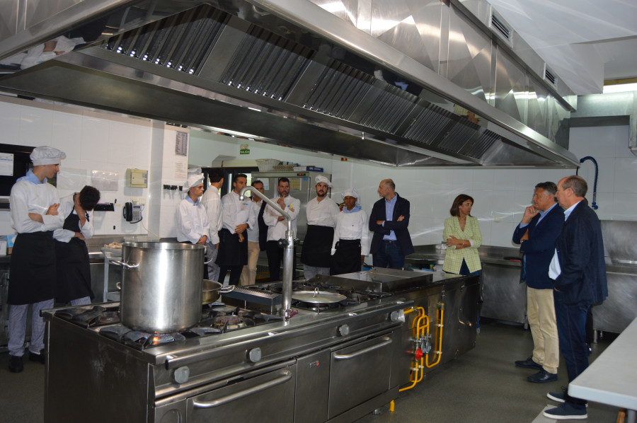 Concluye el primer curso de FP de Cocina y Restauración de Sanxenxo con un 100 % de insercción laboral