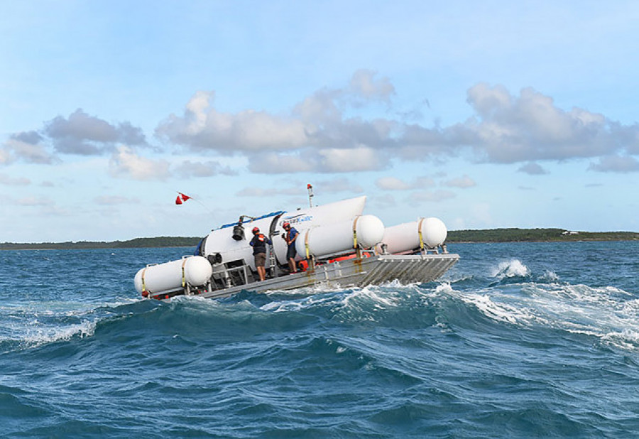 Descubren unos "escombros" en la zona donde buscan el submarino desparecido cuando iba a ver el Titanic