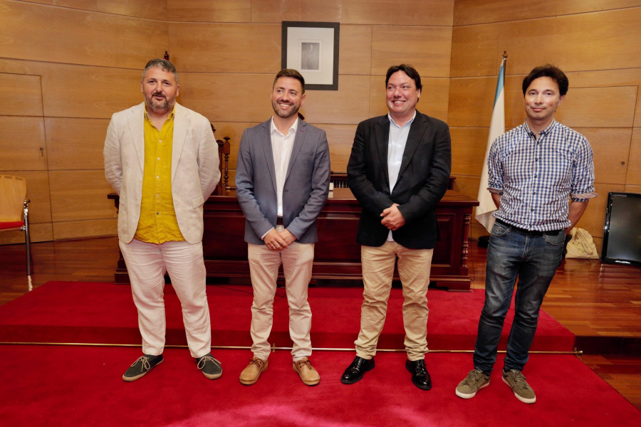 La forja del gobierno cambadés comienza con una reunión a tres y se emplazan a una nueva cita