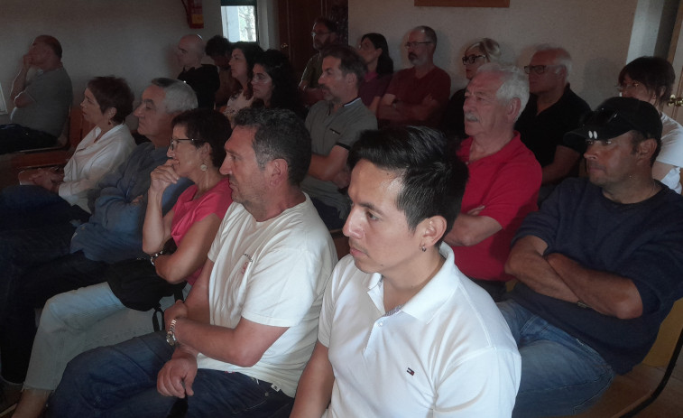 La Xunta ya eliminó el 75% de la masa forestal de pinos que había colonizado la duna gris de Olveira