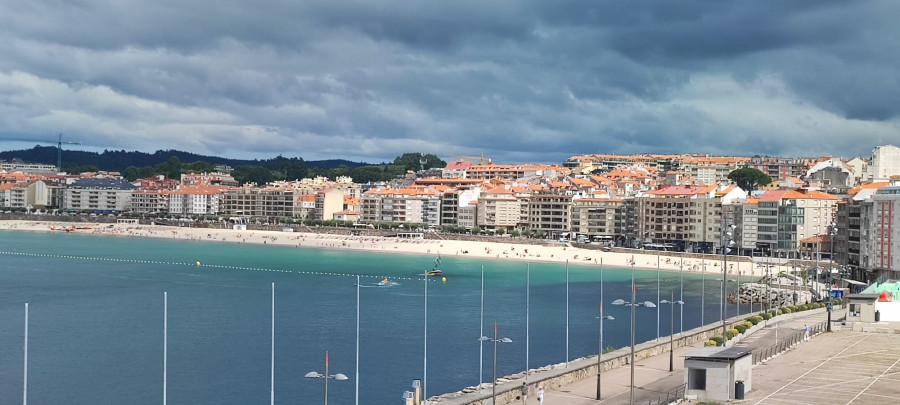 Los buenos datos de turismo de junio animan las expectativas para el resto del verano en Sanxenxo