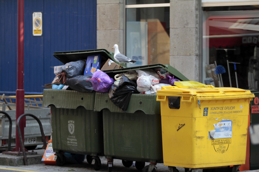 Los trabajadores del servicio de basura de Vilagarcía convocan paros para reclamar un nuevo convenio