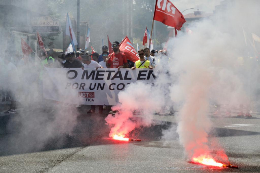 Patronal y sindicatos del metal alcanzan un preacuerdo y se suspende la huelga indefinida