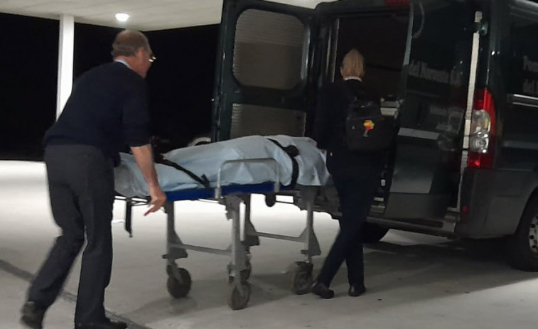 La Guardia Civil investiga la causa de la muerte de un varón hallado en Boiro con una herida grave en la cabeza