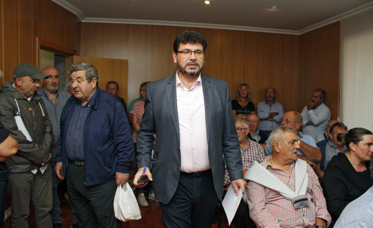 Meaño aprueba una dedicación exclusiva de 42.000 euros para el alcalde y una parcial de 9.600 euros para Balboa