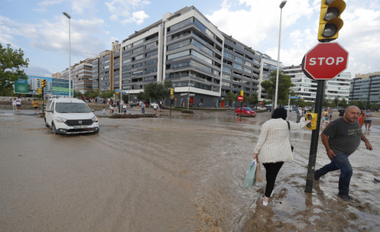 La tormenta provoca graves daños en el Bajo Aragón y el barrio Parque Venecia de Zaragoza